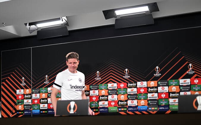 04 05 2022, xjhx, football UEFA Europa League, Eintracht Frankfurt training and press conference emspor, v l coach Oliver Glasner Eintracht Frankfurt zautz DFL DFB REGULATES PROHIBIT ANY USE OF PHOTOGRAPHS as IMAGE SEQUENCES and or QUASI VIDEO Frankfurt am Main
