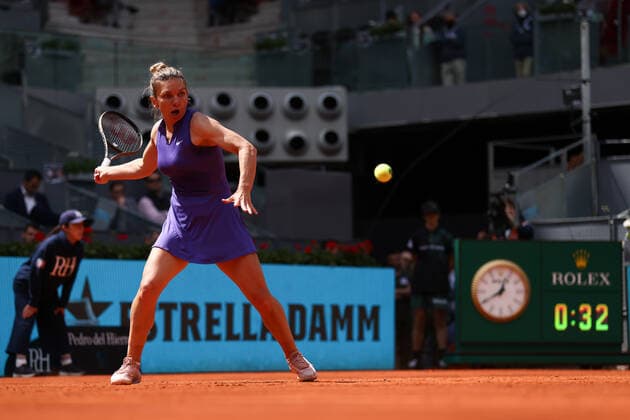 May 4, 2022, MADRID, MADRID, SPAIN: Simona Halep of Romania in action against Ons Jabeur of Tunisia during the Mutua Madrid Open 2022 celebrated at La Caja Magica on May 04, 2022, in Madrid, Spain. MADRID SPAIN - ZUMAa181 20220504_zaa_a181_082 Copyright: xOscarxJ.xBarrosox