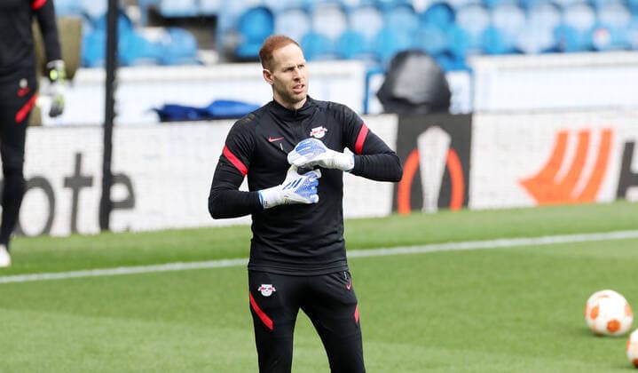 RB Leipzig Training 04 05 2022 Glasgow, 04 05 2022, Ibrox Stadium, Football, UEFA Europa League, Matchday 1, Training RB Leipzig before the semi-final , RB Leipzig vs Rangers FC Glasgow , In picture goalkeeper Peter Gulacsi 1, RB Leipzig , UEFA regulations prohibit any use of photographs as image sequences and or quasi video