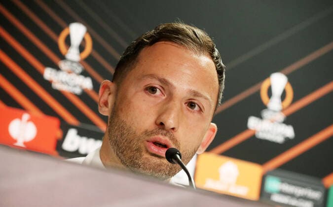 RB Leipzig training 04 05 2022 Glasgow, 04 05 2022, Ibrox Stadium, Football, UEFA Europa League, Matchday 1, Press conference RB Leipzig before the semifinal , Rangers FC Glasgow vs RB Leipzig , In picture coach Domenico Tedesco, RB Leipzig , UEFA regulations prohibit any use of photographs as image sequences and or quasi video