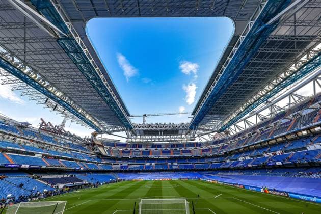 Real Madrid v Manchester City Champions League 04 05 2022. General view inside the Santiago Bernabeu Stadium during the Champions League match between Real Madrid and Manchester City at the Santiago Bernabeu Stadium, Madrid, Spain on 4 May 2022. Editorial use only , Copyright: xNigelxKeenex PSI-15192-0001