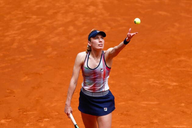 May 4, 2022, MADRID, MADRID, SPAIN: Ekaterina Alexandrova of Russia in action against Amanda Amisinova of United States during the Mutua Madrid Open 2022 celebrated at La Caja Magica on May 04, 2022, in Madrid, Spain. MADRID SPAIN - ZUMAa181 20220504_zaa_a181_221 Copyright: xIrinaxR.xHipolitox