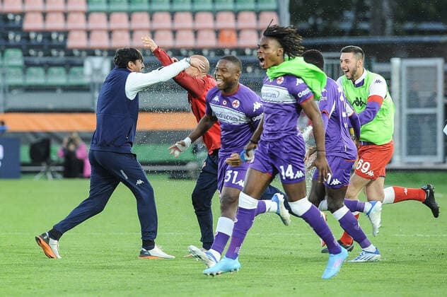 Photo Claudio Martinelli LaPresse May 4th, 2022 Venice, Italy soccer A.C.F. Fiorentina - Atalanta B.C. - Primavera TimVision Cup Final 2021 2022 - & x201c;P.L. Penzo& x201d; stadium. In the pic: Aquilani Alberto, head coach of A.C.F. Fiorentina Primavera celebrates the win at the end of the match  Copyright: xClaudioxMartinelli LaPressex