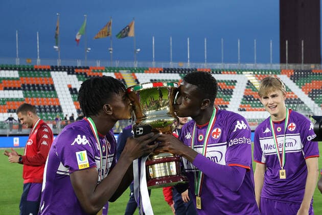 Photo Paola Garbuio LaPresse May 04, 2022 Venezia, Italy soccer A.C.F.Fiorentina vs Atalanta B.C. - TimVision Cup Final under19 2021 2022 - Penzo stadium. In the pic celebration fiorentina in the end  Copyright: xPaolaxGarbuio LaPressex