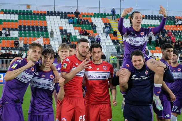 Photo Claudio Martinelli LaPresse May 4th, 2022 Venice, Italy soccer A.C.F. Fiorentina - Atalanta B.C. - Primavera TimVision Cup Final 2021 2022 - P.L. Penzo stadium. In the pic: A.C.F. Fiorentina Primavera players celebrate the win at the end of the match  Copyright: xClaudioxMartinelli LaPressex