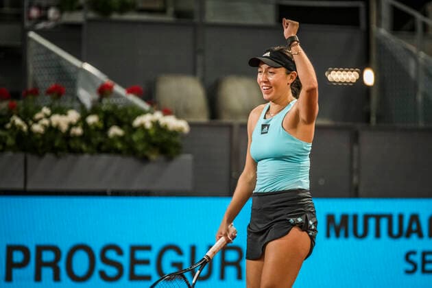May 4, 2022, Madrid, Madrid, Spain: JESSICA PEGULA (USA) celebrates her victory against Sara Sorribes Tormo (EEP) at Day 7 of the Madrid Open 2022. Madrid Spain - ZUMAo105 20220504_zap_o105_084 Copyright: xMatthiasxOesterlex