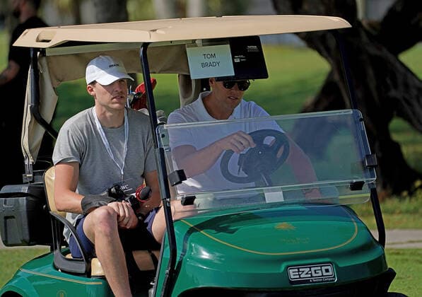 May 4, 2022, Miami, USA: 04.05.2022, Miami International Autodrome, Miami, FORMULA 1 CRYPTO.COM MIAMI GRAND PRIX& xA;,im Bild& xA;Football Star Tom Brady. Formula 1 Championship - FORMULA 1 CRYPTO.COM MIAMI GRAND PRIX, Miami, USA  - ZUMAl164 20220504_zsa_l164_090 Copyright: xHasanxBratic Avensimagesx