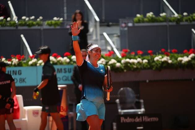 Mandatory Credit: Photo by Ella Ling Shutterstock (12925407bn) Ons Jabeur of Tunisia Mutua Madrid Open, Tennis, La Caja Magica, Madrid, Spain - 05 May 2022 Mutua Madrid Open, Tennis, La Caja Magica, Madrid, Spain - 05 May 2022  Copyright: xEllaxLing Shutterstockx 12925407bn