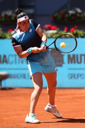 May 5, 2022, MADRID, MADRID, SPAIN: Ons Jabeur of Tunisia in action against Ekaterina Alexandrova of Russia during the Mutua Madrid Open 2022 celebrated at La Caja Magica on May 05, 2022, in Madrid, Spain. MADRID SPAIN - ZUMAa181 20220505_zaa_a181_175 Copyright: xOscarxJ.xBarrosox