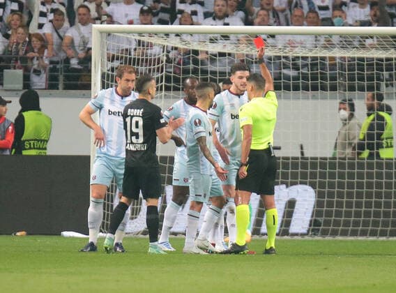 05 05 2022, xovx, soccer UEFA Europa League, semi-final, Eintracht Frankfurt West Ham United red card from referee Jesus Gil Manzano Spain to Aaron Cresswell West Ham United emspor Frankfurt