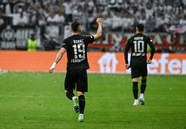 05 05 2022, xpsx, football UEFA Europa League 1 2 final, Eintracht Frankfurt West Ham United v l celebrate the goal, goal celebration for 1 0 goal scorer Rafael Borre Eintracht Frankfurt DFL DFB REGULATIONS PROHIBIT ANY USE OF PHOTOGRAPHS as IMAGE SEQUENCES and or QUASI VIDEO emspor Frankfurt