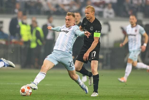 Mandatory Credit: Photo by Simon Dael Shutterstock (12925375bw) Jarrod Bowen of West Ham United Eintracht Frankfurt v West Ham United, UEFA Europa League, Semi Final, Second Leg, Football, Deutsche Bank Park, Frankfurt, Germany - 05 May 2022 EDITORIAL USE ONLY No use with unauthorised audio, video, data, fixture lists, club league logos or live services. Online in-match use limited to 120 images, no video emulation. No use in betting, games or single club league player publications. Eintracht Frankfurt v West Ham United, UEFA Europa League, Semi Final, Second Leg, Football, Deutsche Bank Park, Frankfurt, Germany - 05 May 2022 EDITORIAL USE ONLY No use with unauthorised audio, video, data, fixture lists, club league logos or live services. Online in-match use limited to 120 images, no video emulation. No use in betting, games or single club league player publications. Copyright: xSimonxDael Shutterstockx 12925375bw