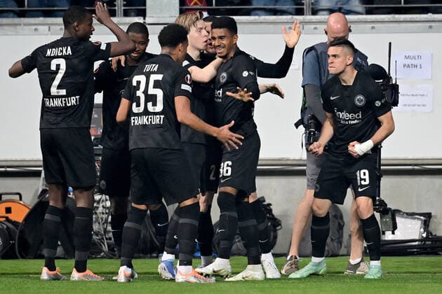 Frankfurt, Deutsche Bank Park, 05 05 22, GER, Men, UEFA Europa League, Season 2021 2022, Eintracht Frankfurt West Ham United Image Rafael Santos Borre Frankfurt cheers after scoring the 1 0 Only for journalistic use Only for editorial use According to the DFL Deutsche Fußball Liga regulations it is prohibited, DFL regulations prohibit any use of photographs as image sequences and or quasi video Hesse Germany