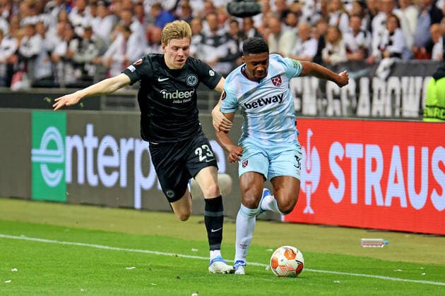 Frankfurt, Germany 05 May 2022 Europa League 1 2 Final 2021 2022 Eintracht Frankfurt vs West Ham United v li in duel Jens Hauge Frankfurt vs Ben Johnson West Ham Deutsche Bank Park Hesse Copyright: xFotostandx xRacochax