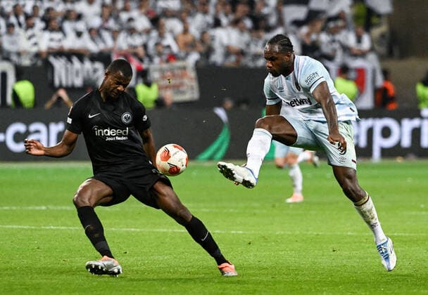 05 05 2022, xpsx, football UEFA Europa League 1 2 final, Eintracht Frankfurt West Ham United v l Evan Ndicka N Dicka NÂ Dicka Eintracht Frankfurt , Michail Antonio West Ham United DFL DFB REGULATIONS PROHIBIT ANY USE OF PHOTOGRAPHS as IMAGE SEQUENCES and or QUASI VIDEO emspor Frankfurt