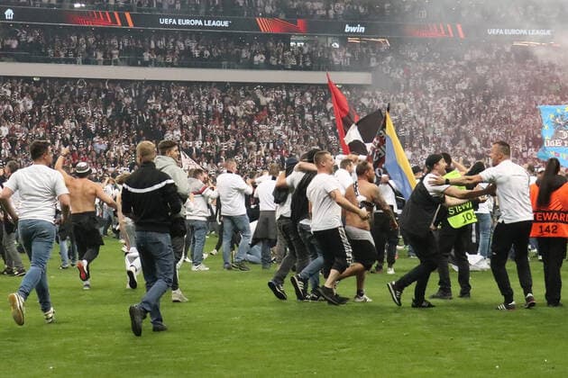 Eintracht fans storm the pitch after the final whistle Frankfurt 05 05 2022 Eintracht Frankfurt vs West Ham United, UEFA Europa League, semifinal second leg