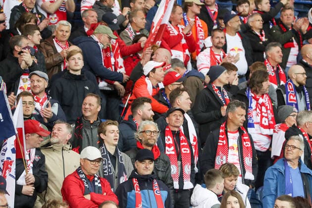 Glasgow Rangers RB Leipzig 05 05 2022 Glasgow, 05 05 2022, Ibrox Stadium, Football, Season 2021 2022, Europa League, Semi final, Glasgow Rangers RB Leipzig , In picture Fans RB Leipzig UEFA regulations prohibit any use of photographs as image sequences and or quasi video