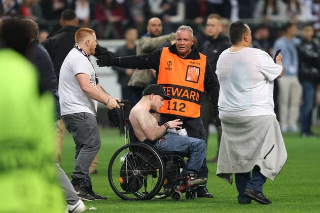 Eintracht Frankfurt West Ham United, UEFA Europa League pitch storm with wheelchair semifinal second leg of the UEFA Europa League between Eintracht Frankfurt and West Ham United on 5 May 2022 at Deutsche Bank Park in Frankfurt am Main , Frankfurt am Main Hesse Germany Deutsche Bank Park