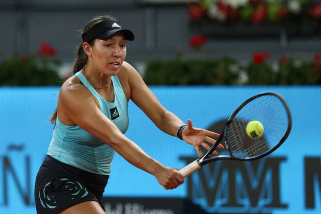 May 6, 2022, MADRID, MADRID, SPAIN: Jessica Pegula of United States in action against Jil Teichmann of Switzerland during the Mutua Madrid Open 2022 celebrated at La Caja Magica on May 05, 2022, in Madrid, Spain. MADRID SPAIN - ZUMAa181 20220506_zaa_a181_034 Copyright: xOscarxJ.xBarrosox