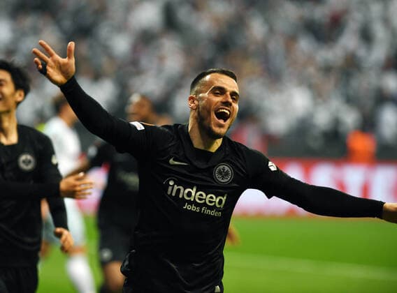 Filip Kostic goal celebration after the 1 0 photographed on 05 5 2022 in Frankfurt at the soccer Euopa League Pikal match Eintracht Frankfurt vs West Ham United DFL DFB REGULATIONS PROHIBIT ANY USE OF PHOTOGRAPHS as IMAGE SEQUENCES and or QUASI VIDEO