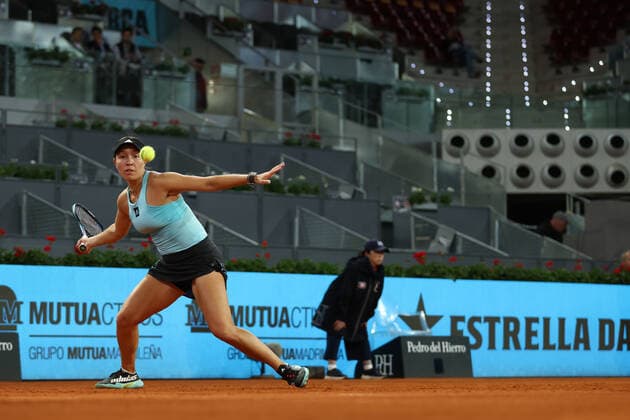 May 6, 2022, MADRID, MADRID, SPAIN: Jessica Pegula of United States in action against Jil Teichmann of Switzerland during the Mutua Madrid Open 2022 celebrated at La Caja Magica on May 05, 2022, in Madrid, Spain. MADRID SPAIN - ZUMAa181 20220506_zaa_a181_049 Copyright: xOscarxJ.xBarrosox
