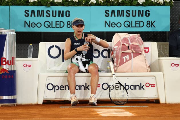 May 6, 2022, MADRID, MADRID, SPAIN: Jessica Pegula of United States in action against Jil Teichmann of Switzerland during the Mutua Madrid Open 2022 celebrated at La Caja Magica on May 05, 2022, in Madrid, Spain. MADRID SPAIN - ZUMAa181 20220506_zaa_a181_054 Copyright: xOscarxJ.xBarrosox