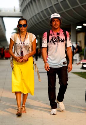 14 Fernando Alonso ESP, BWT Alpine F1 Team and his girlfriend Linda Morselli, F1 Grand Prix of Miami at Miami International Autodrome on May 5, 2022 in Miami, United States of America Photo by HOCH ZWEI Miami United States of America