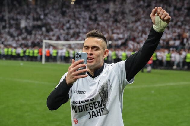 Soccer Europa League semifinal Eintracht Frankfurt West Ham United on 05 05 2022 at Deutsche Bank Park in Frankfurt Rafael Santos Borre Frankfurt 19 is pleased with the victory and the entry into the final UR