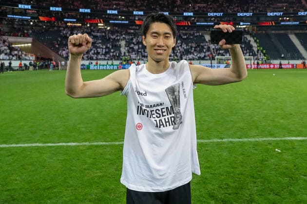 Soccer Europa League semifinal Eintracht Frankfurt West Ham United on 05 05 2022 at Deutsche Bank Park in Frankfurt Daichi Kamada Frankfurt 15 cheers and is happy about the victory UR