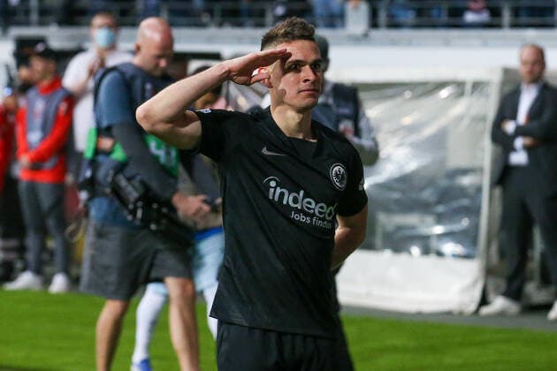 Soccer Europa League semifinal Eintracht Frankfurt West Ham United on 05 05 2022 at Deutsche Bank Park in Frankfurt cheering, goal celebration, goal scorer Rafael Santos Borre Frankfurt 19 cheers after his goal to 1 to 0 UR