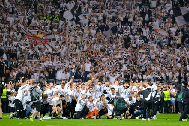 Cheering after the victory team, Eintracht Frankfurt vs West Ham United, football, Europa League, semifinal, second leg, season 2021 2022, 05 05 2022, Eintracht Frankfurt vs West Ham United, football, Europa League, semifinal, second leg, season 2021 2022, 05 05 2022 Frankfurt am Main Copyright: xEibner-Pressefotox EP_EER