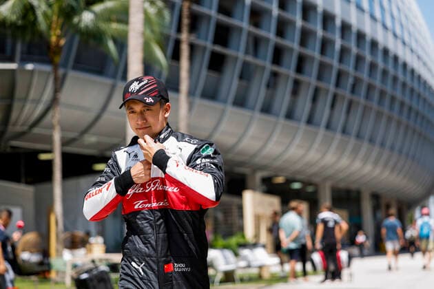ZHOU Guanyu (chi), Alfa Romeo F1 Team ORLEN C42, portrait during the Formula 1 Crypto.com Miami Grand Prix 2022, 5th round of the 2022 FIA Formula One World Championship, WM, Weltmeisterschaft on the Miami International Autodrome, from May 6 to 8, 2022 in Miami Gardens, Florida, United States of America - F1 - MIAMI GRAND PRIX 2022 DPPI Panoramic  00122013__DEL8510.JPG_