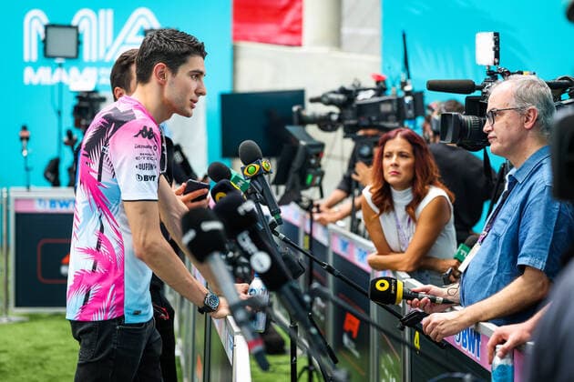 OCON Esteban (fra), Alpine F1 Team A522, portrait interview TV during the Formula 1 Crypto.com Miami Grand Prix 2022, 5th round of the 2022 FIA Formula One World Championship, WM, Weltmeisterschaft on the Miami International Autodrome, from May 6 to 8, 2022 in Miami Gardens, Florida, United States of America - F1 - MIAMI GRAND PRIX 2022 DPPI Panoramic  20220506_G00D5861