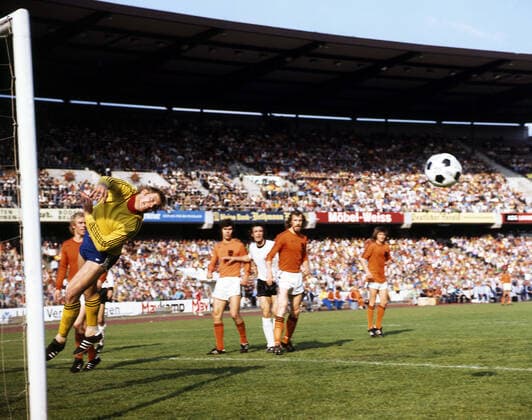 Archivbilder der Woche SPORT KW19 17.05.75 Deutschland - Niederlande Deutschland, Frankfurt, 17.05.1975, FIFA, Länderspiel, DFB Deutschland - Niederlande (1:1): Piet Schrijvers (Niederlande). *** 17 05 75 Germany Netherlands Germany, Frankfurt, 17 05 1975, FIFA, international match, DFB Germany Netherlands 1 1 Piet Schrijvers Netherlands