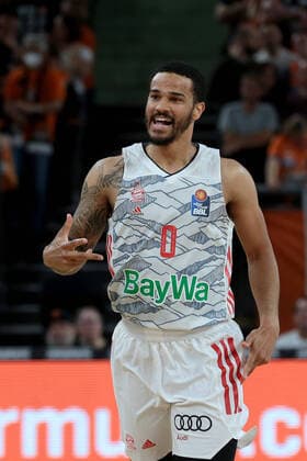 06 05 2022, Neu Ulm, Germany, ratiopharm Arena, ratiopharm ulm vs FC Bayern Muenchen Basketball Basketball Bundesliga, Nick Weiler Babb FC Bayern Muenchen Basketball gestures Photo H Langer Neu Ulm ratiopharm Arena Bayern Germany  541_ULMFCB20220506_060 Langer-541
