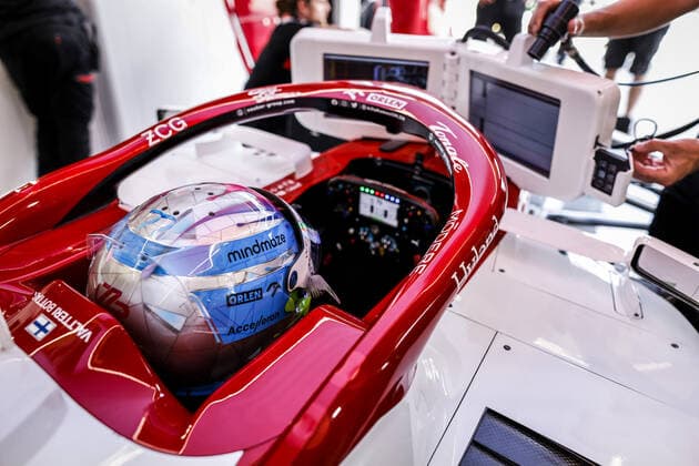 BOTTAS Valtteri (fin), Alfa Romeo F1 Team ORLEN C42, portrait during the Formula 1 Crypto.com Miami Grand Prix 2022, 5th round of the 2022 FIA Formula One World Championship, WM, Weltmeisterschaft on the Miami International Autodrome, from May 6 to 8, 2022 in Miami Gardens, Florida, United States of America - F1 - MIAMI GRAND PRIX 2022 DPPI Panoramic  _DE_7902
