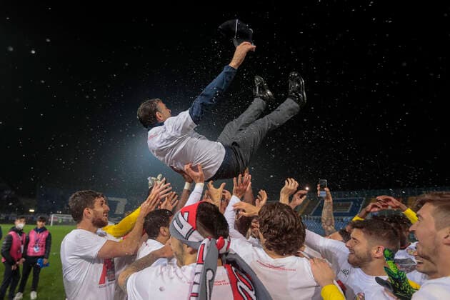 Photo Ivan Benedetto LaPresse May 06, 2022 - Como, Italy soccer Como vs Cremonese - Italian Football Championship League BKT 2021 2022 - Giuseppe Sinigaglia stadium. In the pic: Cremonese celebrates  Copyright: xIvanxBenedetto LaPressex