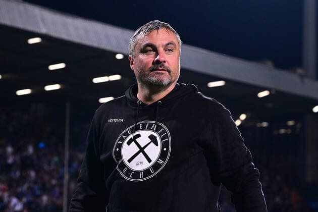 Thomas Reis head coach VfL Bochum , VfL Bochum vs Arminia Bielefeld, Football, 1 Bundesliga, 33 Spieltag, 05 05 2022 DFB regulations prohibit any use of photographs as image sequences and or quasi video Copyright: xkolbert-press MarcxNiemeyerx