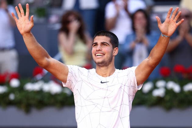 Sport Bilder des Tages May 6, 2022, Madrid, Spain: CARLOS ALCARAZ of Spain reacts after winning semi-final against R. Nadal during the Mutua Madrid Open at La Caja Magica. The 19-year-old Spaniard produced some superb hitting to beat five-time champion Nadal 6-2 1-6 6-3. Madrid Spain - ZUMAa181 20220506_zaa_a181_192 Copyright: xOscarxJ.xBarrosox