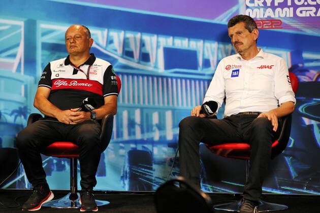 VASSEUR Frederic (fra), Team Principal of Alfa Romeo F1 Team ORLEN, portrait with STEINER Guenther (ita), Team Principal of Haas F1 team in the FIA press conference, PK, Pressekonferenz during the Formula 1 Crypto.com Miami Grand Prix 2022, 5th round of the 2022 FIA Formula One World Championship, WM, Weltmeisterschaft on the Miami International Autodrome, from May 6 to 8, 2022 in Miami Gardens, Florida, United States of America - F1 - MIAMI GRAND PRIX 2022 DPPI Panoramic  B40X8968