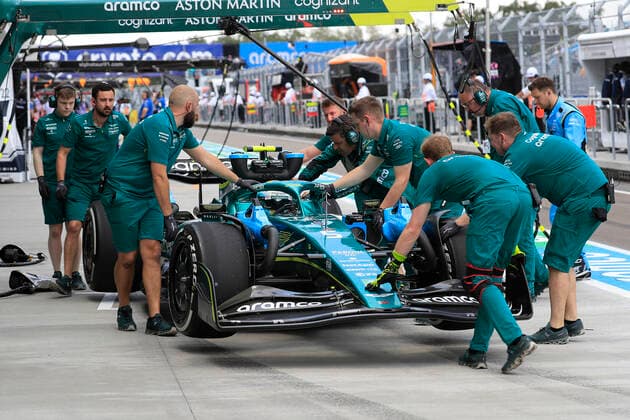 MIAMI GARDENS, FL - MAY 07: The crew of the Aston Martin Aramco Cognizant driver Sebastian Vettel (5) of Germany work on the car during 3rd practice for the Crypto.com Miami Grand Prix on May 7, 2022 at the Miami International Autodrome in Miami Gardens, Florida. (Photo by David J. Griffin Icon Sportswire) AUTO: MAY 07 F1 Crypto.com Miami Grand Prix Icon95322050705541