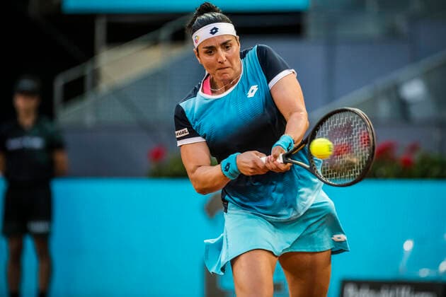 May 7, 2022, Madrid, Madrid, Spain: ONS JABEUR (TUN) returns the ball to Jessica Pegula (USA) at Day 10 of the Madrid Open 2022. Madrid Spain - ZUMAo105 20220507_zap_o105_044 Copyright: xMatthiasxOesterlex