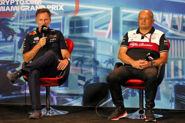 Christian Horner GBR, Oracle Red Bull Racing , Frederic Vasseur FRA, Alfa Romeo F1 Team ORLEN , F1 Grand Prix of Miami at Miami International Autodrome on May 7, 2022 in Miami, United States of America Photo by Anthony Rew DPPI via HOCH ZWEI Miami United States of America