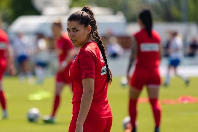 Willstaett, Germany, May 8th 2022: Manjou Wilde (7 Koeln) during warm up before the FLYERALARM Frauen-Bundesliga game between SC Sand and 1. FC Koeln at Adams Arena in Willstaett, Germany Dan O Connor SPP FLYERALARM Frauen-Bundesliga - SC Sand v 1. FC Koeln - Adams Arena 