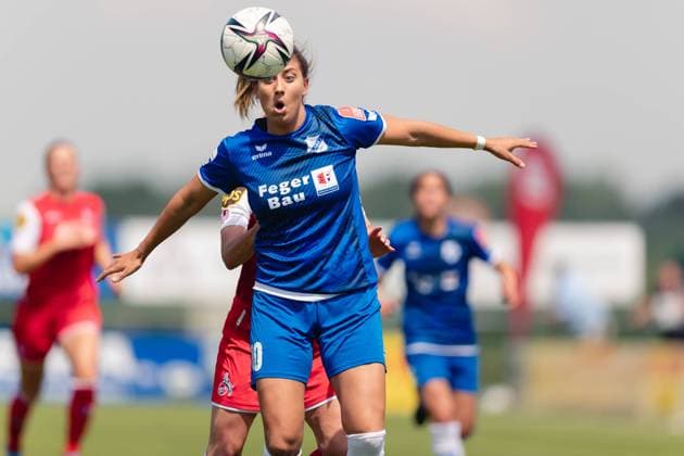 Willstaett, Germany, May 8th 2022: Marina Georgieva (10 Sand) in action during the FLYERALARM Frauen-Bundesliga game between SC Sand and 1. FC Koeln at Adams Arena in Willstaett, Germany Dan O Connor SPP FLYERALARM Frauen-Bundesliga - SC Sand v 1. FC Koeln - Adams Arena 