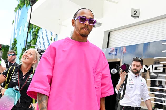 MIAMI GARDENS, FL - MAY 08: Mercedes-AMG Petronas driver Lewis Hamilton arrives in the paddock prior to the start of the Formula 1 CRYPTO.COM Miami Grand Prix on May 8, 2022 at Miami International Autodrome in Miami Gardens, FL. (Photo by Doug Murray Icon Sportswire) AUTO: MAY 08 F1 Crypto.com Miami Grand Prix Icon79620220508018