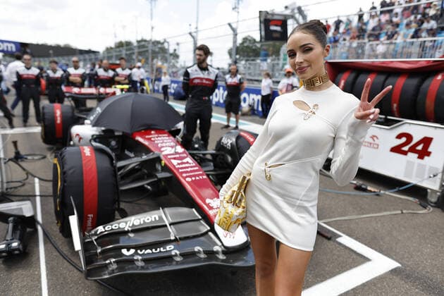 Olivia Culpo, starting grid, grille de depart, during the Formula 1 Crypto.com Miami Grand Prix 2022, 5th round of the 2022 FIA Formula One World Championship, WM, Weltmeisterschaft on the Miami International Autodrome, from May 6 to 8, 2022 in Miami Gardens, Florida, United States of America - F1 - MIAMI GRAND PRIX 2022 - RACE DPPI Panoramic  _DEL0820