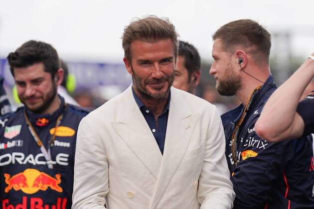 F1 - FORMULA 1 CRYPTO.COM MIAMI GRAND PRIX 2022, 08 05 2022 Miami International Autodrome, Miami, United States on 8 May 2022 David Beckham with Red Bull team and Max Verstappen 1 (NED), HONDA Red Bull Racing RB18 car during the F1 - FORMULA 1 CRYPTO.COM MIAMI GRAND PRIX 2022, Eleanor Hoad Editorial Use Only Copyright: xEleanorxHoadx ESM-0464-0019