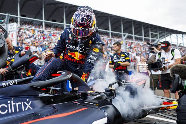 VERSTAPPEN Max (ned), Red Bull Racing RB18, portrait during the Formula 1 Crypto.com Miami Grand Prix 2022, 5th round of the 2022 FIA Formula One World Championship, WM, Weltmeisterschaft on the Miami International Autodrome, from May 6 to 8, 2022 in Miami Gardens, Florida, United States of America - F1 - MIAMI GRAND PRIX 2022 - RACE DPPI Panoramic  00122014__DEL1118.JPG_