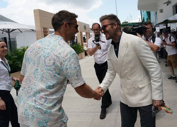 FORMULA 1 CRYPTO COM MIAMI GRAND PRIX 08 05 2022, Miami International Autodrome, Miami, FORMULA 1 CRYPTO COM MIAMI GRAND PRIX ,in the picture football star David Beckham with Jenson Button nordphotoxGmbHx xBratic nph00250